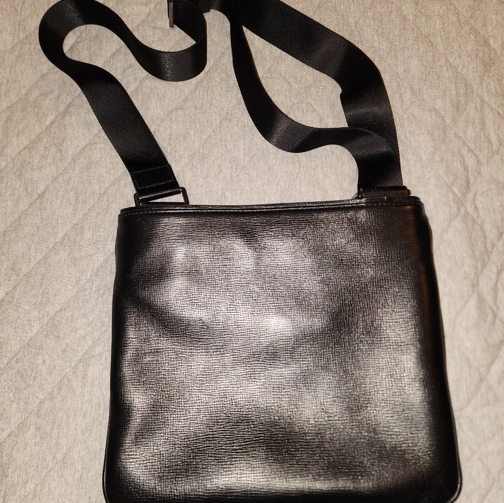 Michael Kors Messenger Bag - Picture 3 of 3